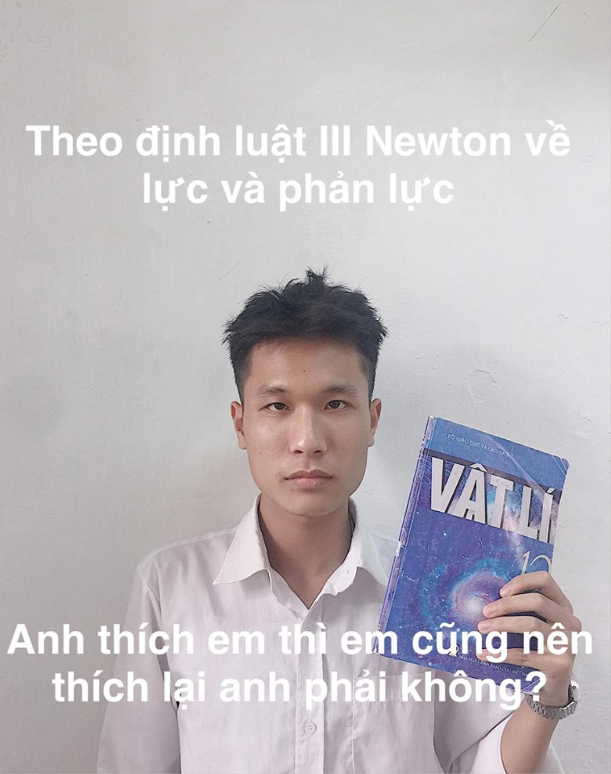 Cuối năm đến lớp, nam thanh niên 'thả thính' cực chất với sách giáo khoa làm nhiều bạn nữ đổ 'rầm rầm' Ảnh 3