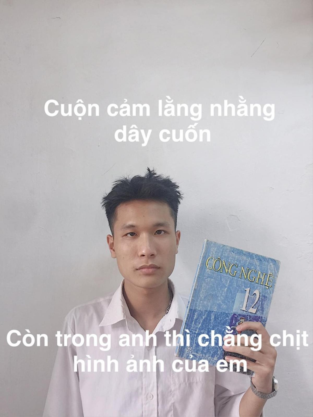 Cuối năm đến lớp, nam thanh niên 'thả thính' cực chất với sách giáo khoa làm nhiều bạn nữ đổ 'rầm rầm' Ảnh 8