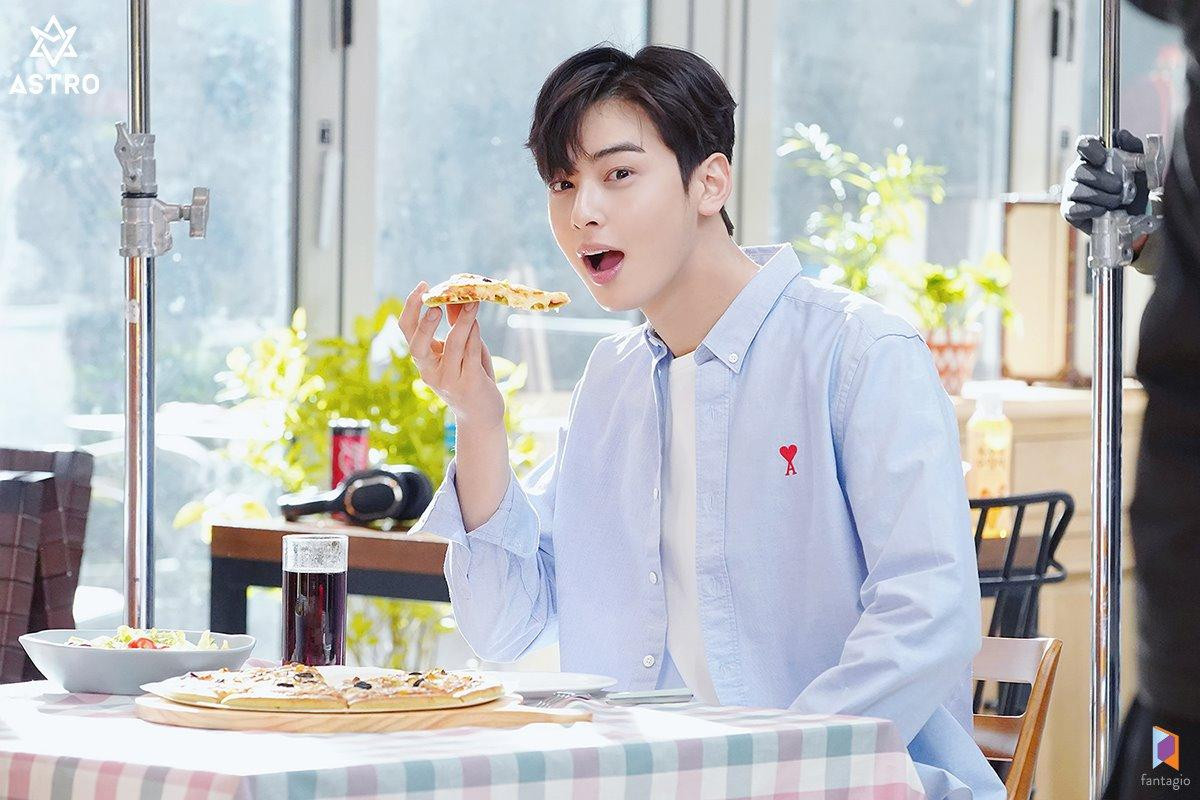 Bộ ảnh gây thương nhớ của 'nam thần vạn người mê' Cha Eun Woo (ASTRO) Ảnh 21