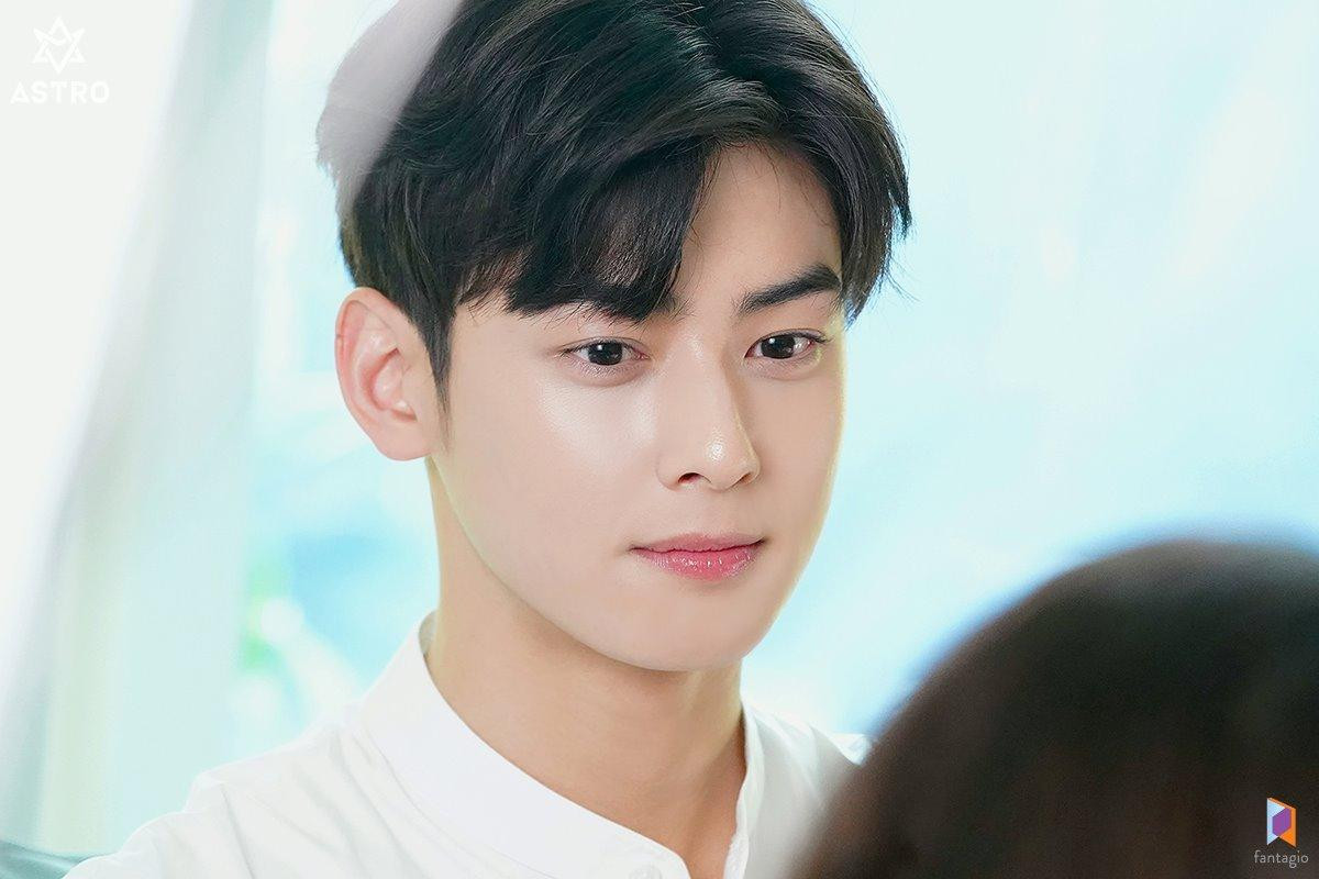 Bộ ảnh gây thương nhớ của 'nam thần vạn người mê' Cha Eun Woo (ASTRO) Ảnh 22