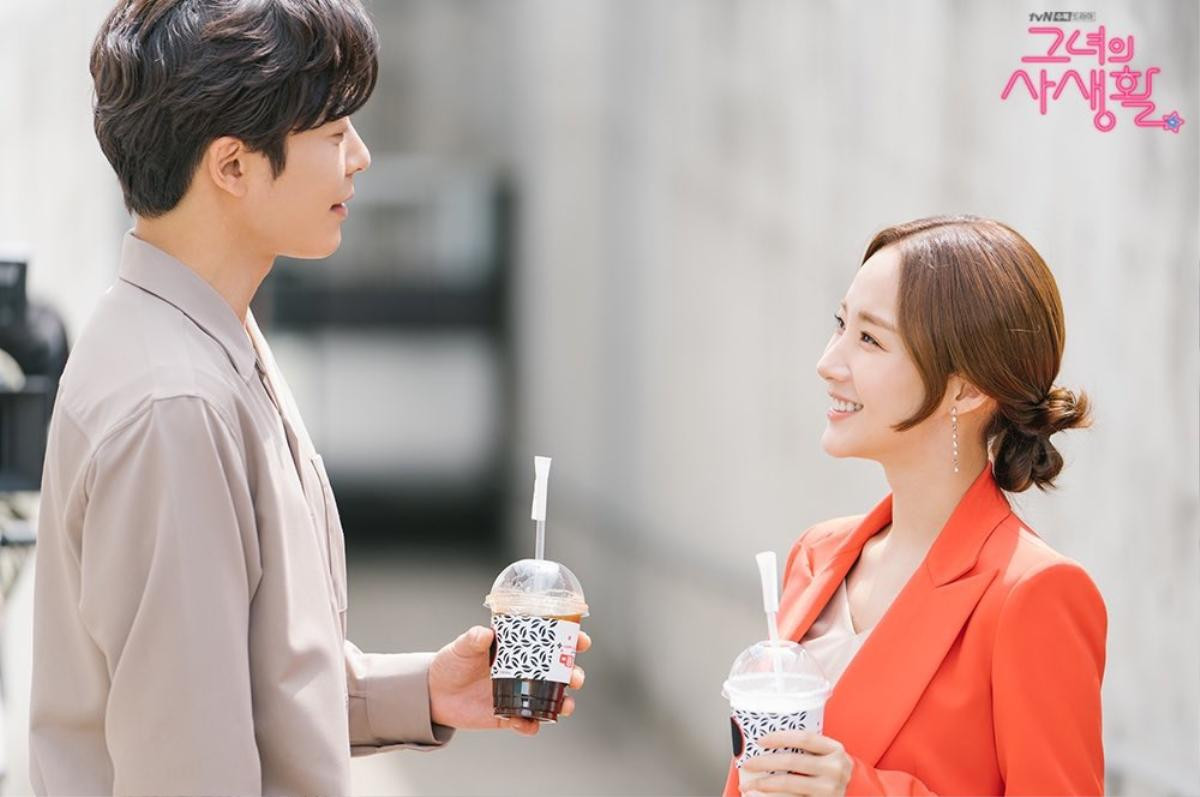 'Bí mật nàng fangirl' tập 12: Park Min Young gây bất ngờ với nụ hôn cổ tay, Kim Jae Wook - ONE là anh em? Ảnh 2