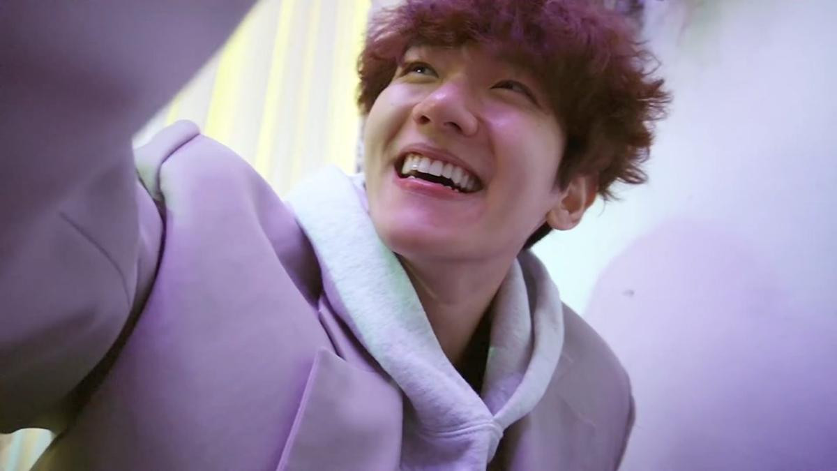 Baekhyun (EXO) mở kênh YouTube, chia sẻ cuộc sống thường nhật: 'Đầu xù tóc rối' Ảnh 1