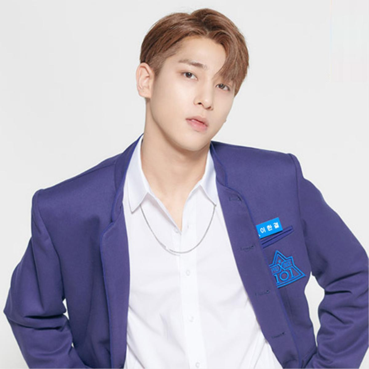 Netizen nói gì về việc thực tập sinh Produce X 101 thường xuyên hút thuốc và lui đến các tụ điểm ăn chơi? Ảnh 1