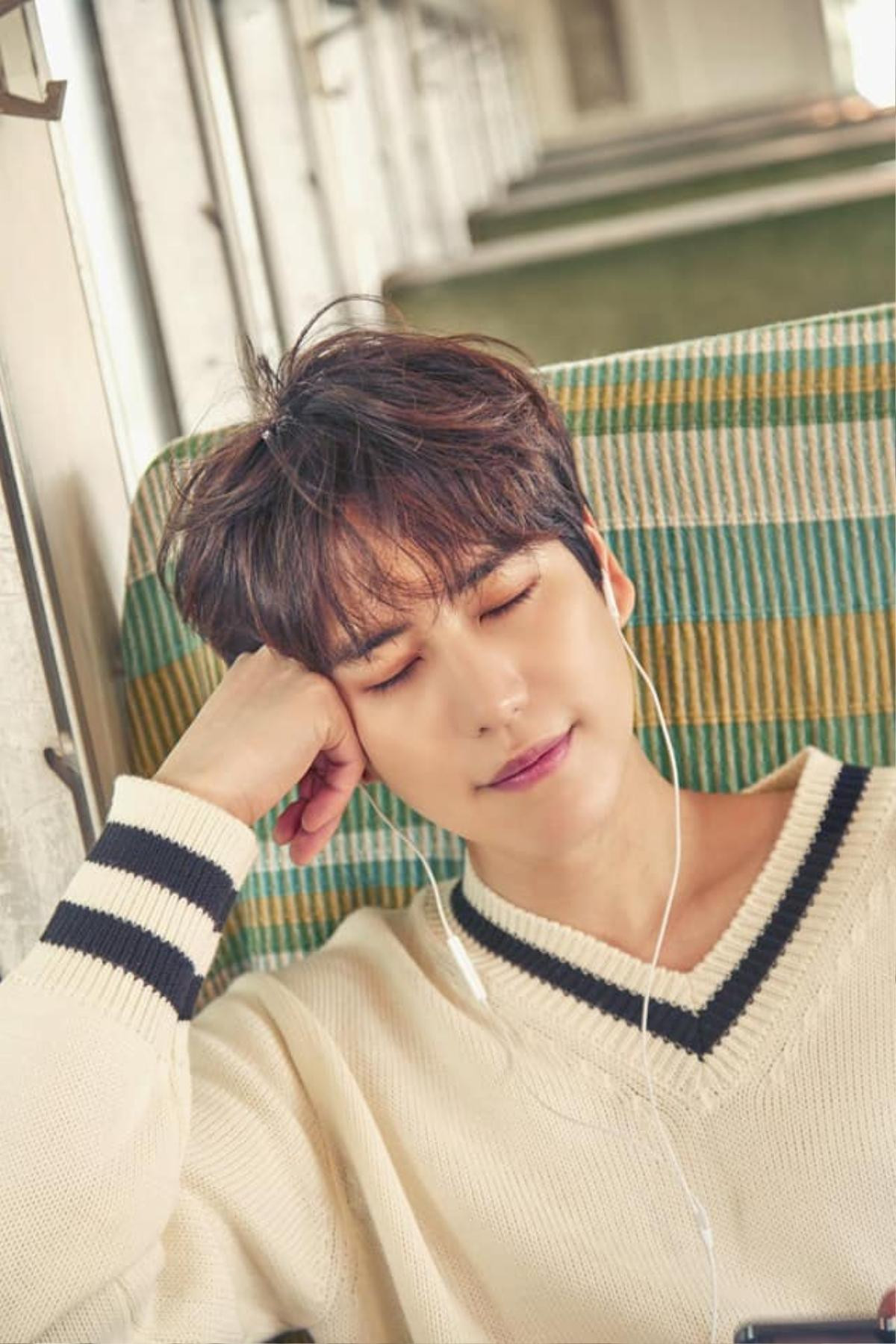 Vừa phát hành bản ballad ngọt ngào Time With You, Kyuhyun (Super Junior) tiếp tục trở lại 'rầm rầm' khiến E.L.F đứng ngồi không yên Ảnh 3