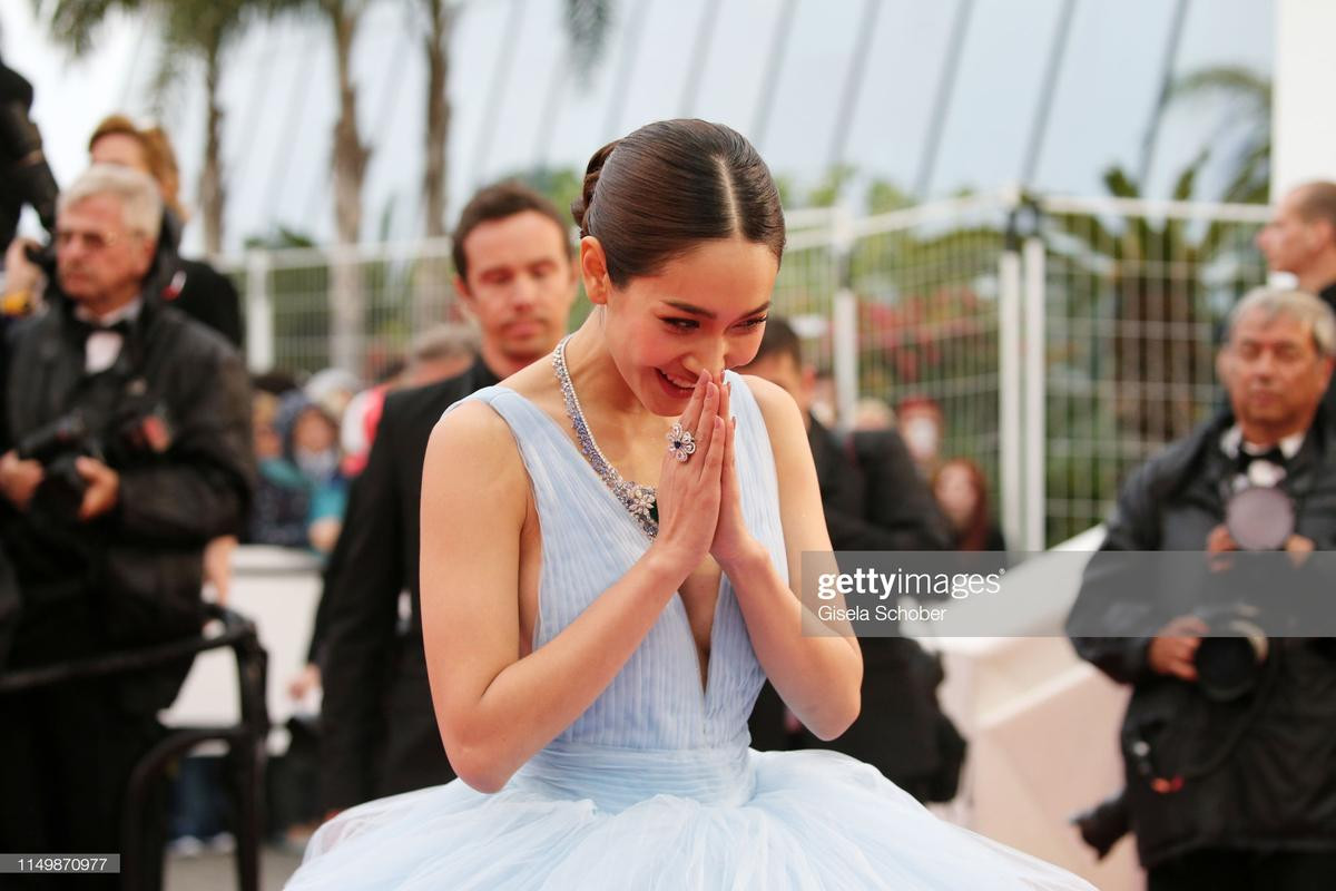 Thảm đỏ Cannes 2019 ngày 4: Sao Thái đọ sắc Hoa ngữ, Chompoo Araya hay Quan Hiểu Đồng nổi bật? Ảnh 5