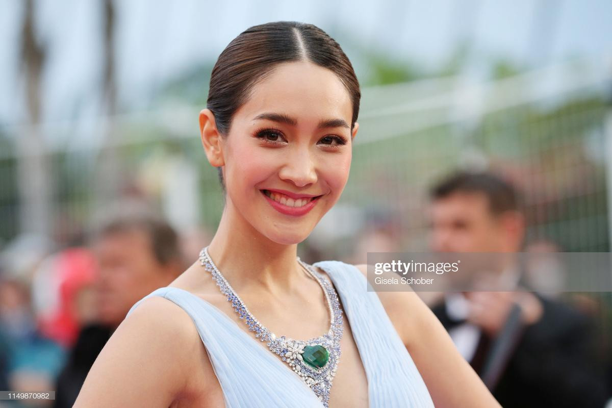 Thảm đỏ Cannes 2019 ngày 4: Sao Thái đọ sắc Hoa ngữ, Chompoo Araya hay Quan Hiểu Đồng nổi bật? Ảnh 6