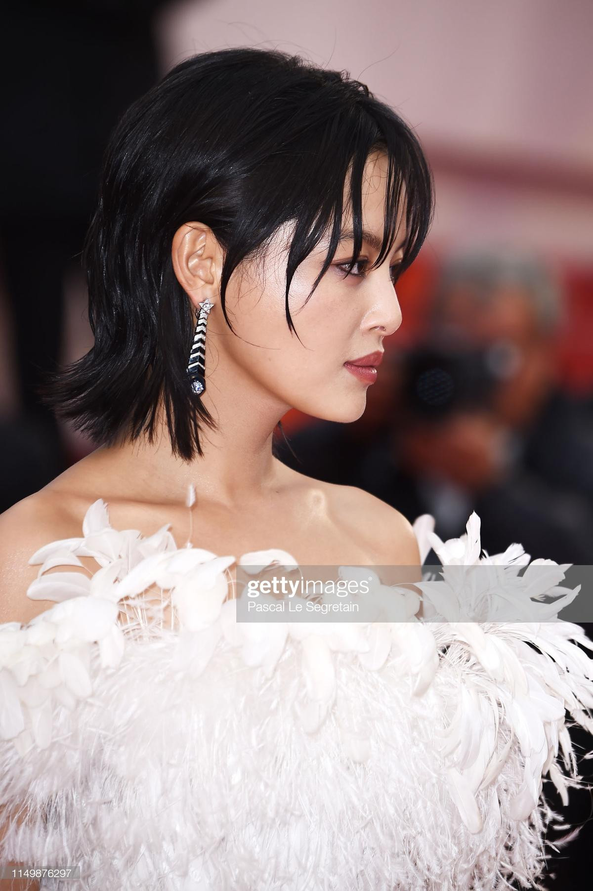 Thảm đỏ Cannes 2019 ngày 4: Sao Thái đọ sắc Hoa ngữ, Chompoo Araya hay Quan Hiểu Đồng nổi bật? Ảnh 16