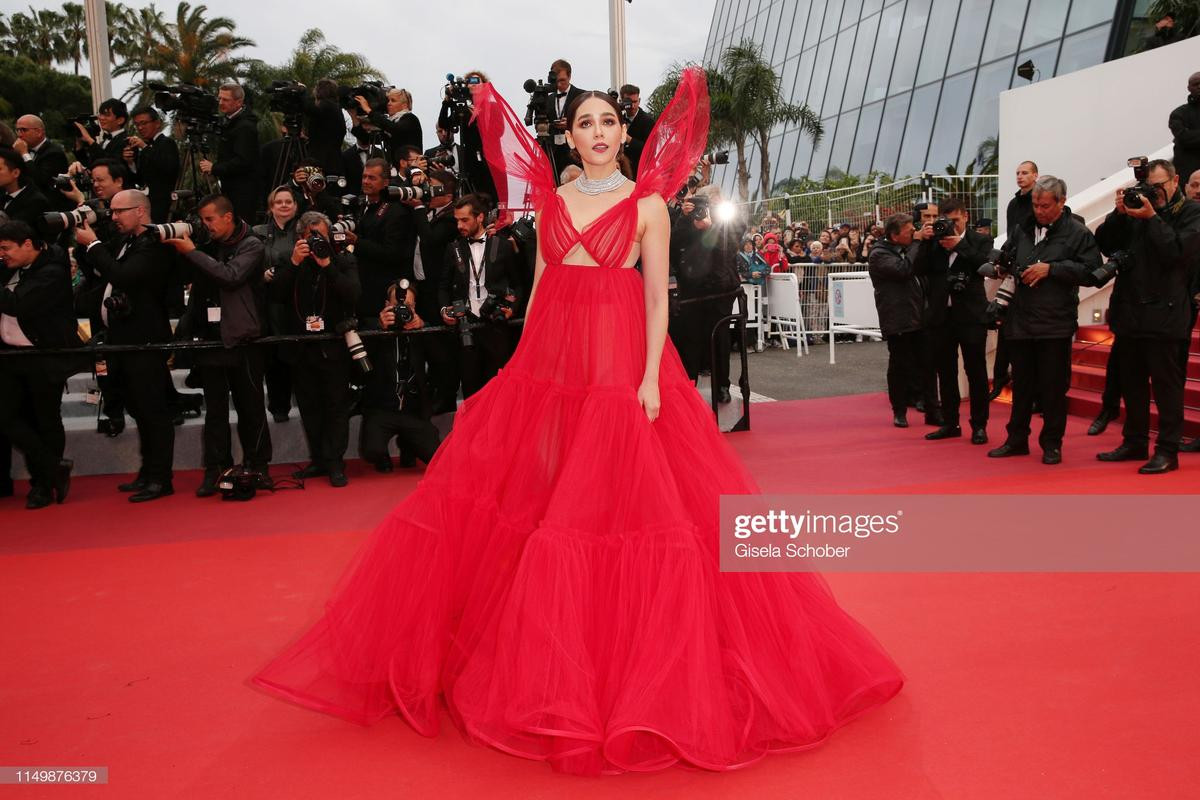 Thảm đỏ Cannes 2019 ngày 4: Sao Thái đọ sắc Hoa ngữ, Chompoo Araya hay Quan Hiểu Đồng nổi bật? Ảnh 3