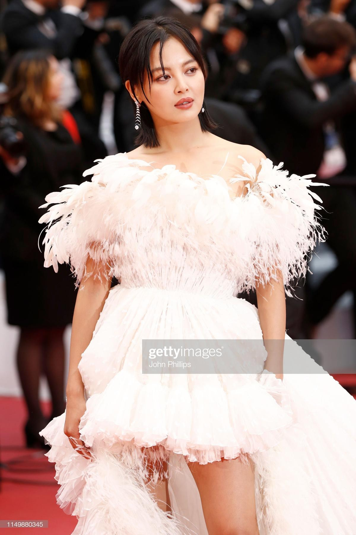 Thảm đỏ Cannes 2019 ngày 4: Sao Thái đọ sắc Hoa ngữ, Chompoo Araya hay Quan Hiểu Đồng nổi bật? Ảnh 18