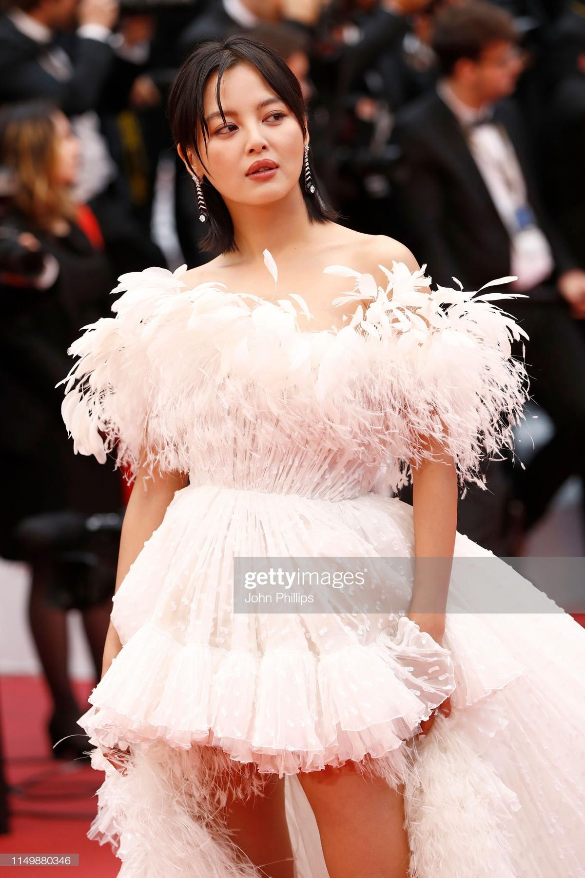 Thảm đỏ Cannes 2019 ngày 4: Sao Thái đọ sắc Hoa ngữ, Chompoo Araya hay Quan Hiểu Đồng nổi bật? Ảnh 17