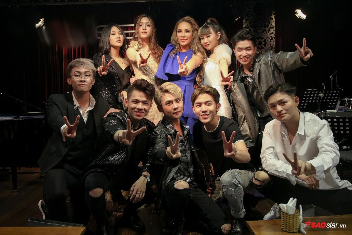 Đêm nhạc Thanh Hà và học trò The Voice 2019: Phía sau loạt tiết mục đặc sắc là tình thân ấm áp 'như một gia đình' Ảnh 8