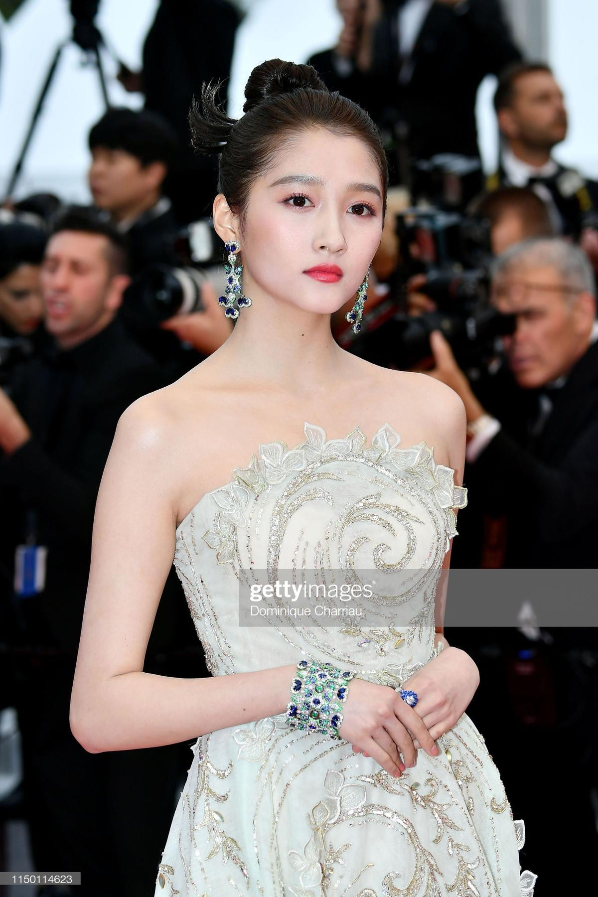 Thảm đỏ Cannes 2019: Quan Hiểu Đồng trẻ đẹp nhưng K-net chỉ 'gục ngã' trước Quế Luân Mỹ Ảnh 2