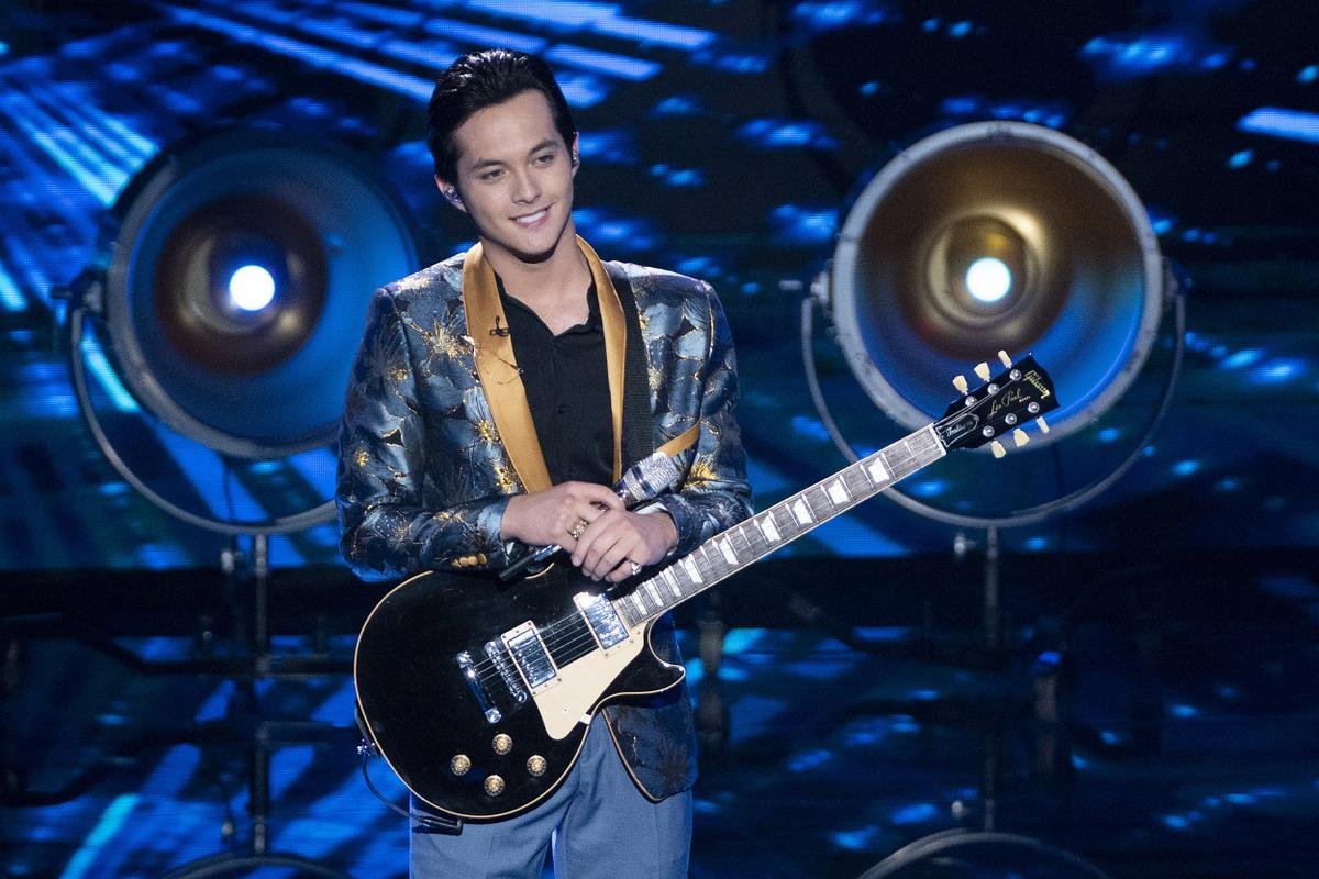 Quán quân American Idol 2019 - Laine Hardy: Đã hát hay lại đẹp trai như nam vương quốc tế Ảnh 1