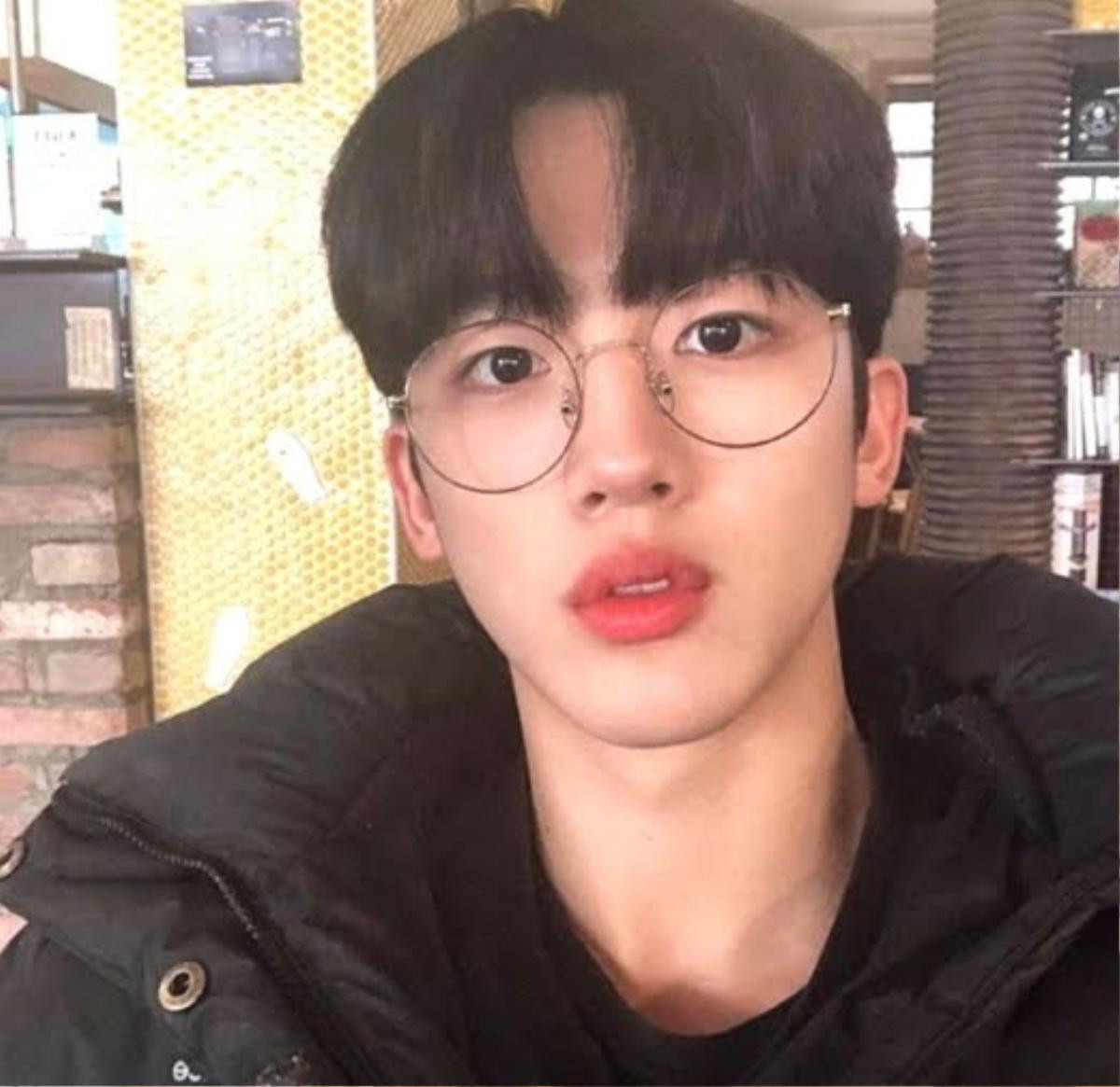 Kim Yohan đạt hơn 700 nghìn lượt xem fancam màn trình diễn tại 'Produce X 101' chỉ sau 1 ngày đăng tải Ảnh 7