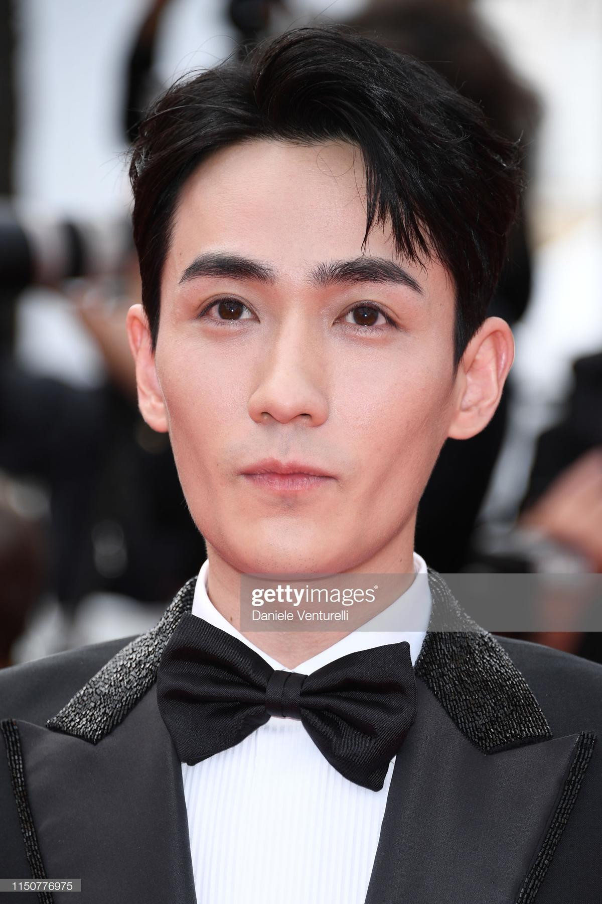 Chương Tử Di, Chu Nhất Long và mỹ nhân 'Tây Du Ký' bừng sáng trên thảm đỏ Cannes 2019 ngày 8 Ảnh 6