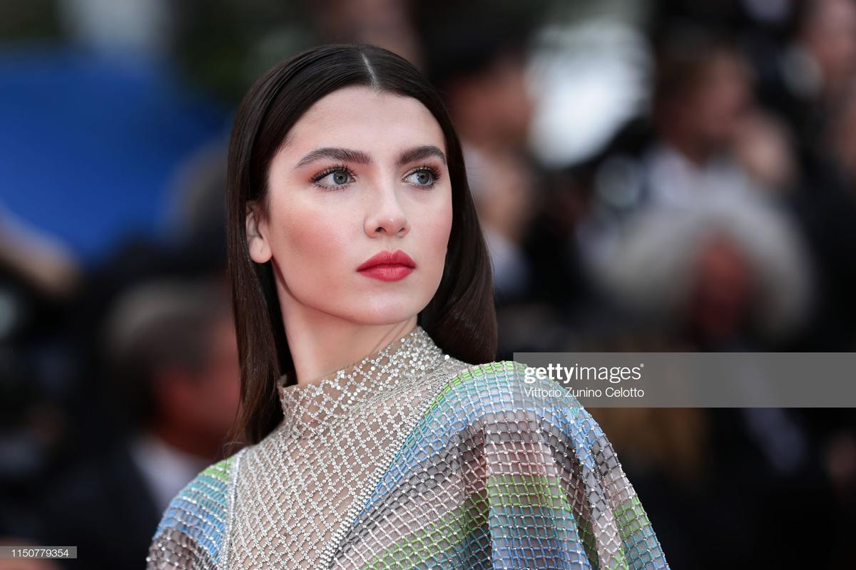 Khoảnh khắc đẹp nao lòng của sao Hollywood trên thảm đỏ Cannes 2019 ngày 8 Ảnh 19