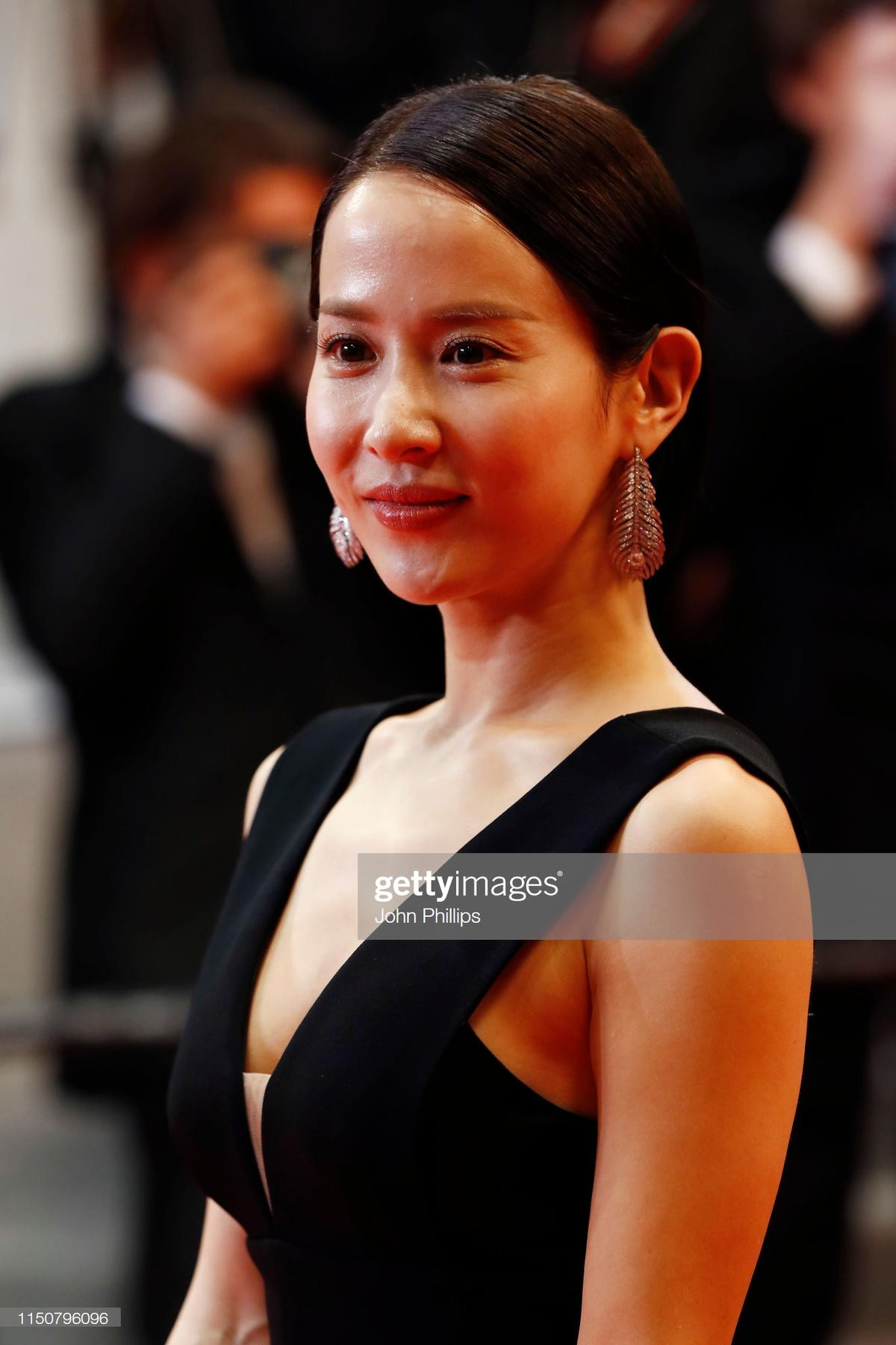 Lee Sun Kyun, Choi Woo Sik cùng loạt sao Hàn 'đổ bộ' thảm đỏ Cannes 2019 ngày 8 Ảnh 7