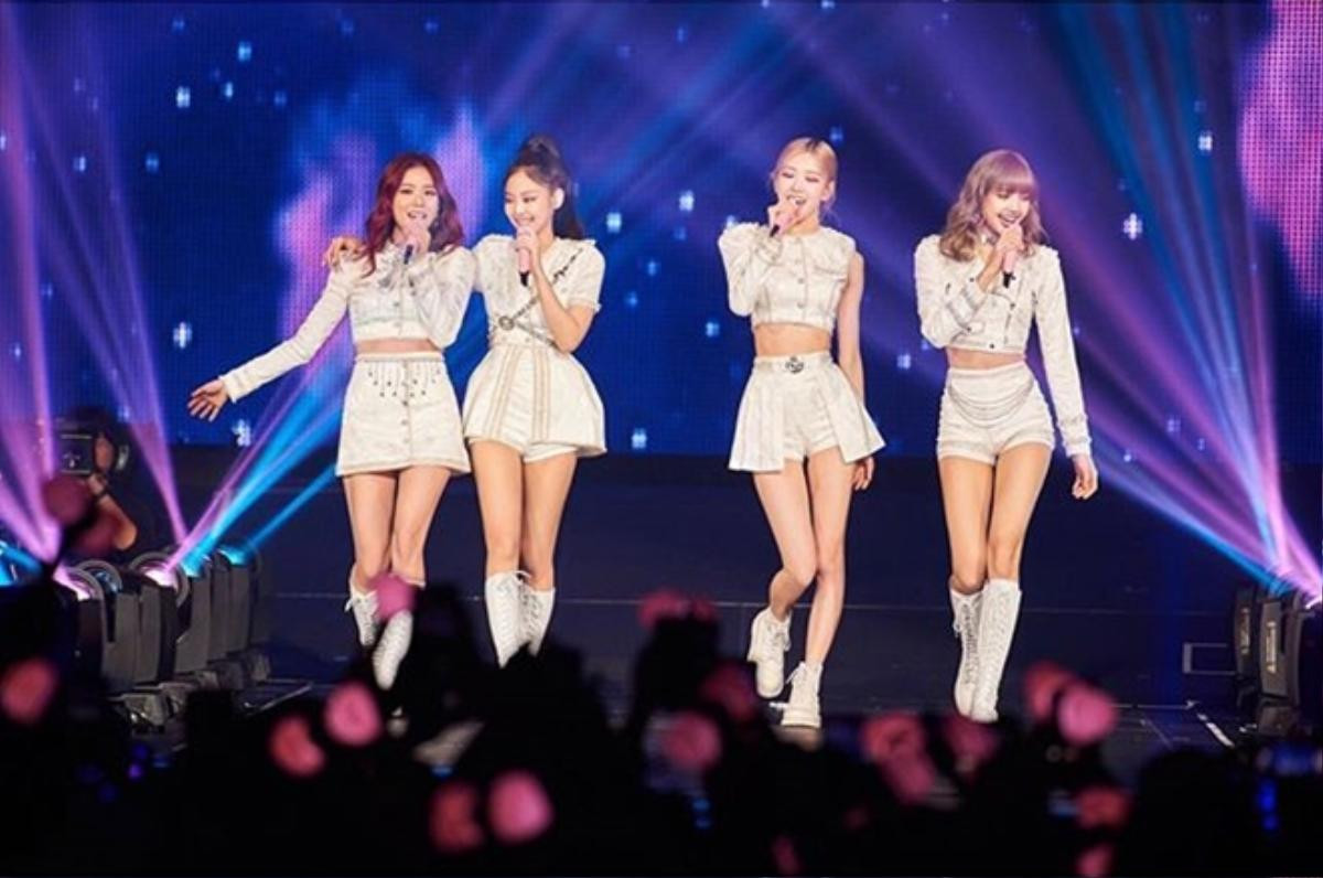 BlackPink thay đổi mọi cấu trúc nhạy cảm tại concert Manchester: Không diễn Ddu-du Ddu-du, bỏ vũ điệu bắn súng và nhiều hơn thế Ảnh 4