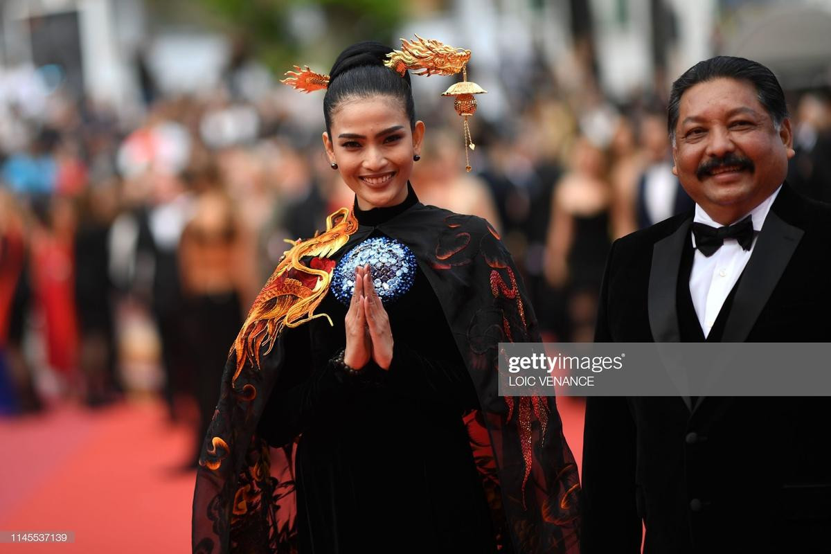 Không 'hở bạo' như Ngọc Trinh, Trương Thị May mang quyền lực rồng châu Á toả sáng tại Cannes 2019 Ảnh 9