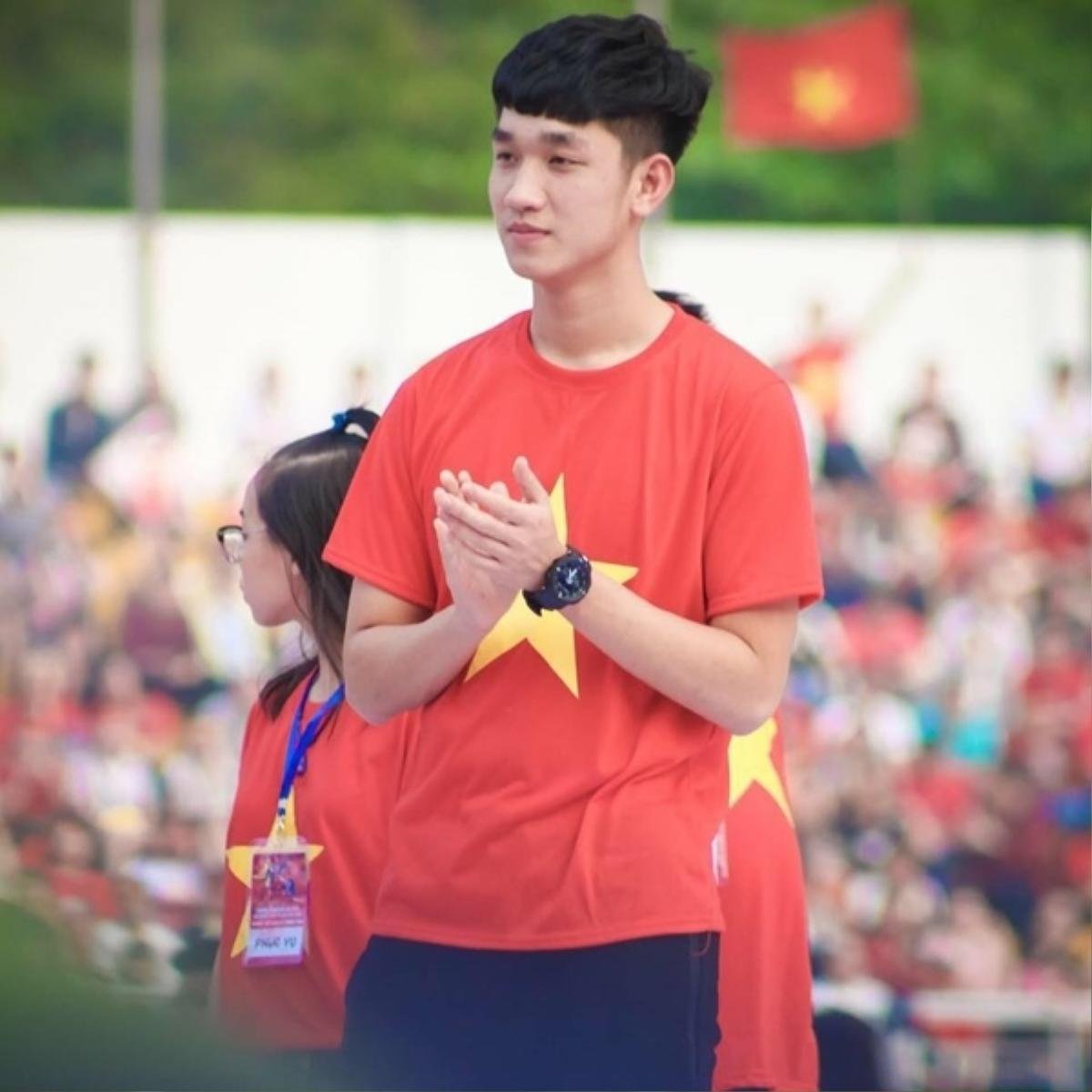 Công khai xem livestream, hotboy bóng đá Trọng Đại U23 đích thị là fan đặc biệt của team Thanh Hà rồi đây! Ảnh 1