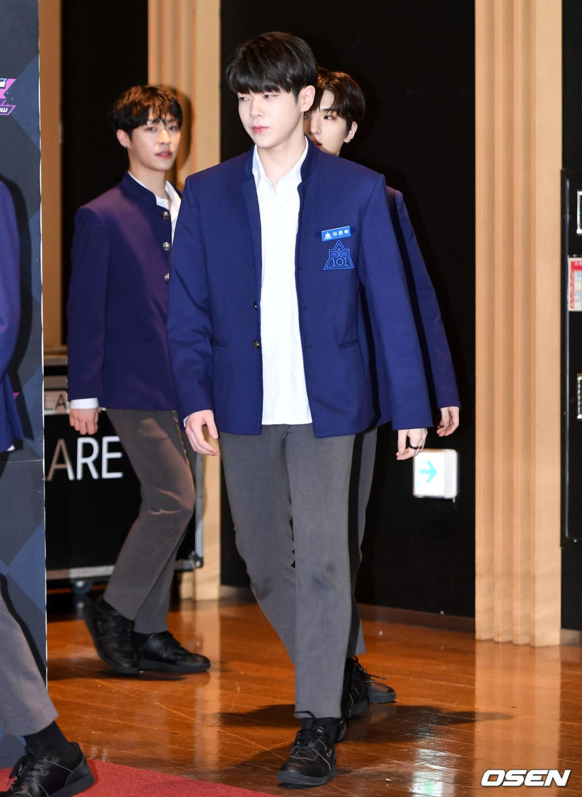 Produce X 101: Dàn thực tập sinh lớp A đẹp xuất thần, đổ bộ thảm đỏ sân khấu 'M Countdown' Ảnh 7