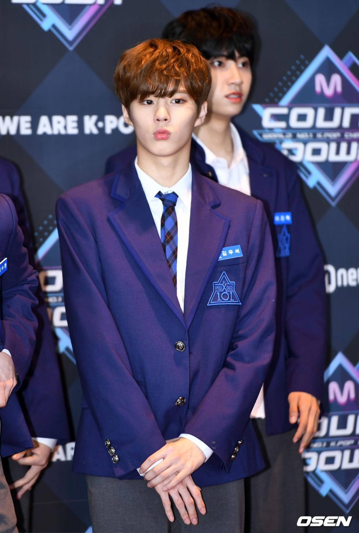 Produce X 101: Dàn thực tập sinh lớp A đẹp xuất thần, đổ bộ thảm đỏ sân khấu 'M Countdown' Ảnh 26