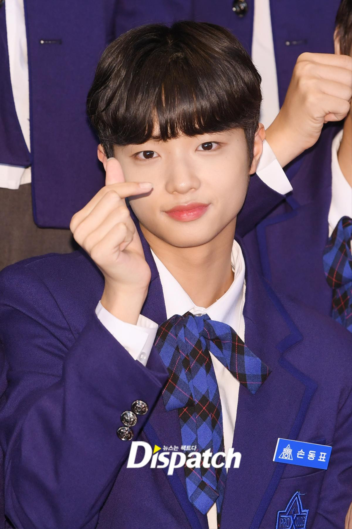 'Produce X 101': Chỉ 4 thực tập sinh lớp A 'lọt vào mắt xanh' của Dispatch Ảnh 6