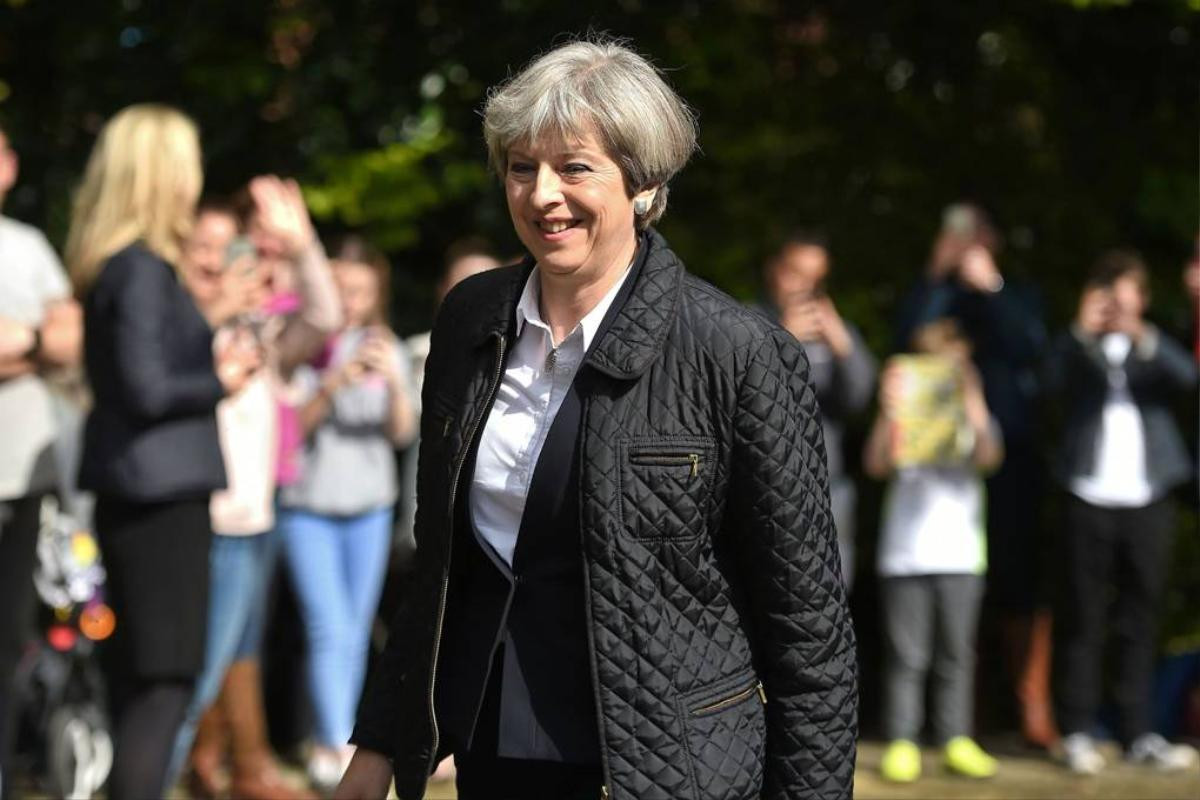 Gu thời trang tinh tế của Theresa May - 'người đàn bà thép' nước Anh Ảnh 6