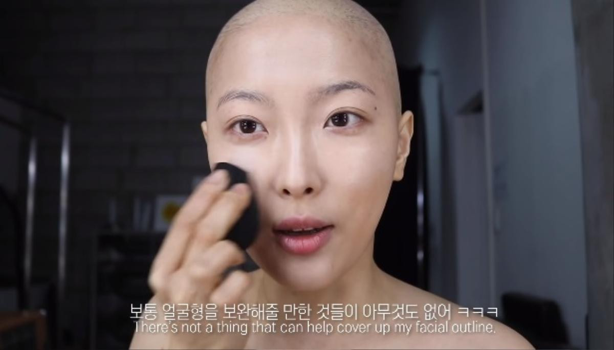 Nữ beauty blogger Hàn Quốc làm clip hướng dẫn make up dành cho người bị ung thư, lý do phía sau thật sự cảm động Ảnh 6