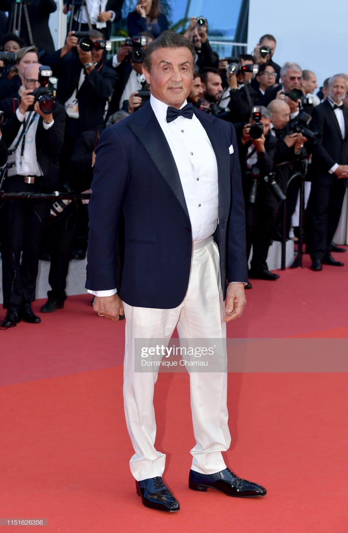 Thảm đỏ Cannes 2019 ngày cuối cùng: Sao vô danh 'cosplay' Michael Jackson đối đầu dàn sao nữ diện trang phục hớ hênh khoe vòng 1 ‘khủng’ Ảnh 13