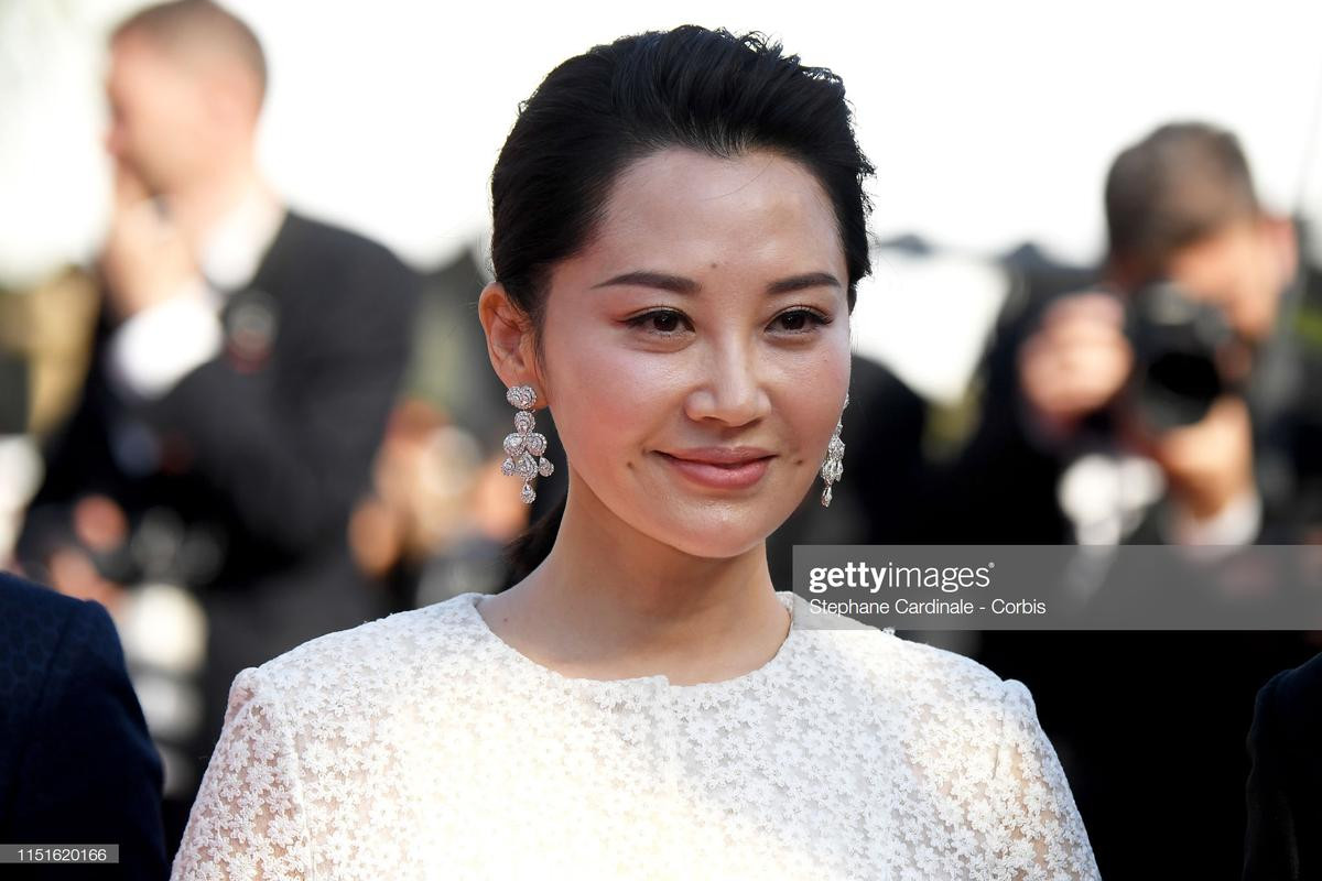 'Ông hoàng bà hậu phòng vé' Song Kang Ho - Chương Tử Di tỏa sáng trên thảm đỏ bế mạc Cannes 2019 Ảnh 10