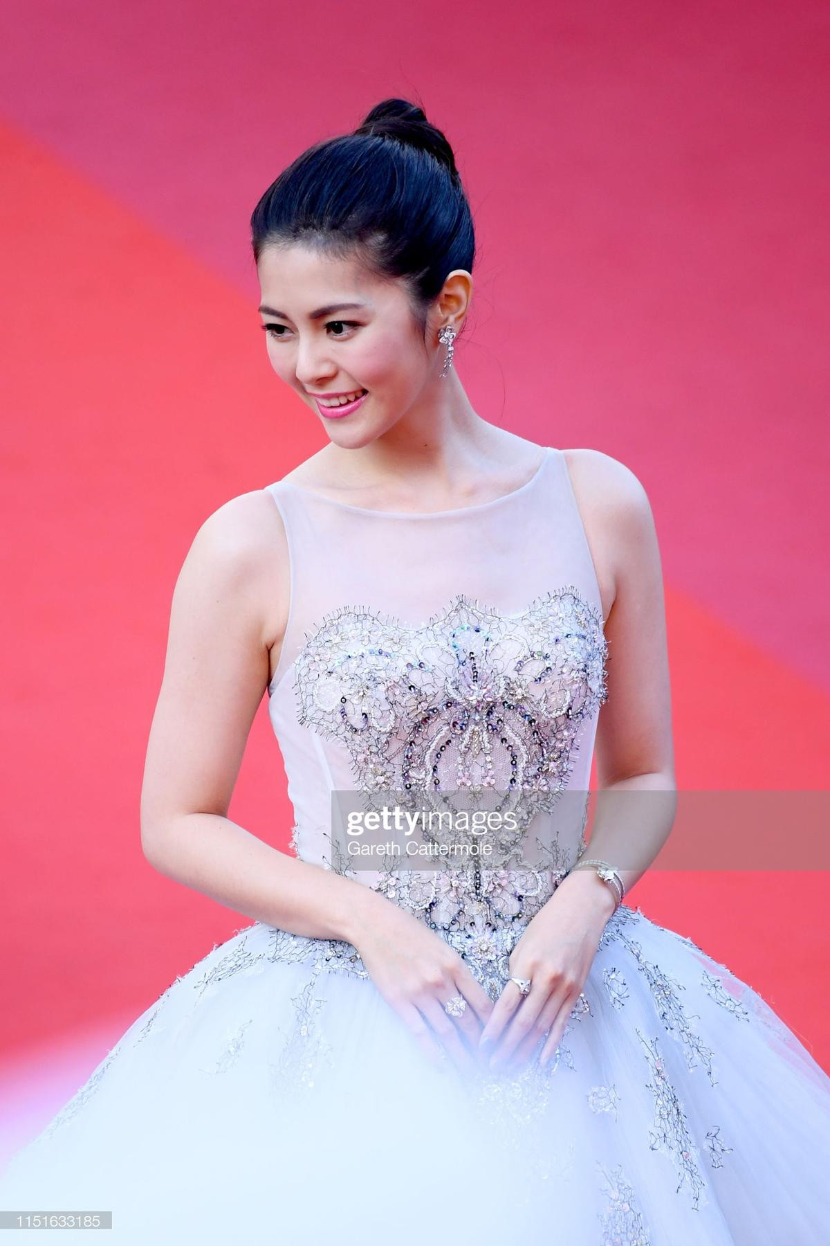 'Ông hoàng bà hậu phòng vé' Song Kang Ho - Chương Tử Di tỏa sáng trên thảm đỏ bế mạc Cannes 2019 Ảnh 18