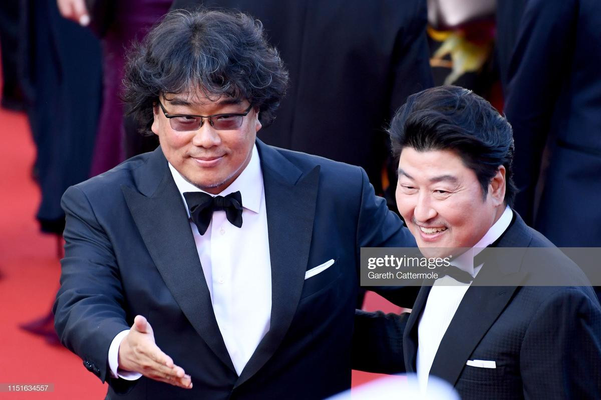 'Ông hoàng bà hậu phòng vé' Song Kang Ho - Chương Tử Di tỏa sáng trên thảm đỏ bế mạc Cannes 2019 Ảnh 8