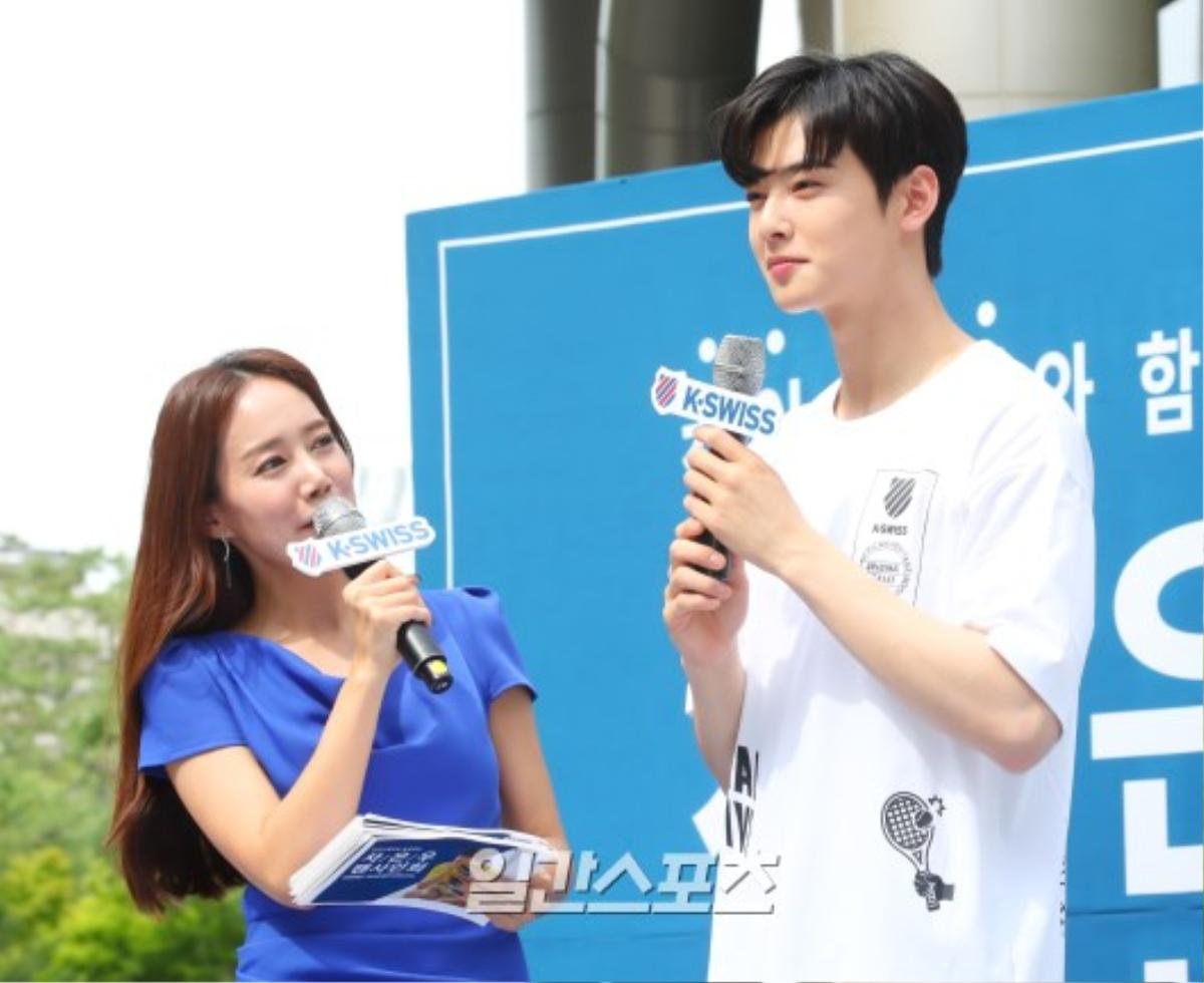 Đến cả đàn ông Hàn Quốc cũng phải điêu đứng trước Cha Eun Woo (ASTRO): 'Cậu ấy có phải con người?' Ảnh 6