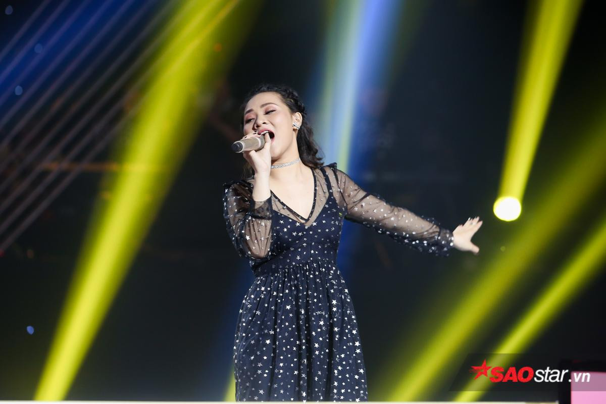 'Rớt nước mắt' trước những lời tâm sự của Chí Bảo và Hồng Liên: The Voice 2019 còn bao nhiêu cặp đối đầu giống vậy? Ảnh 9