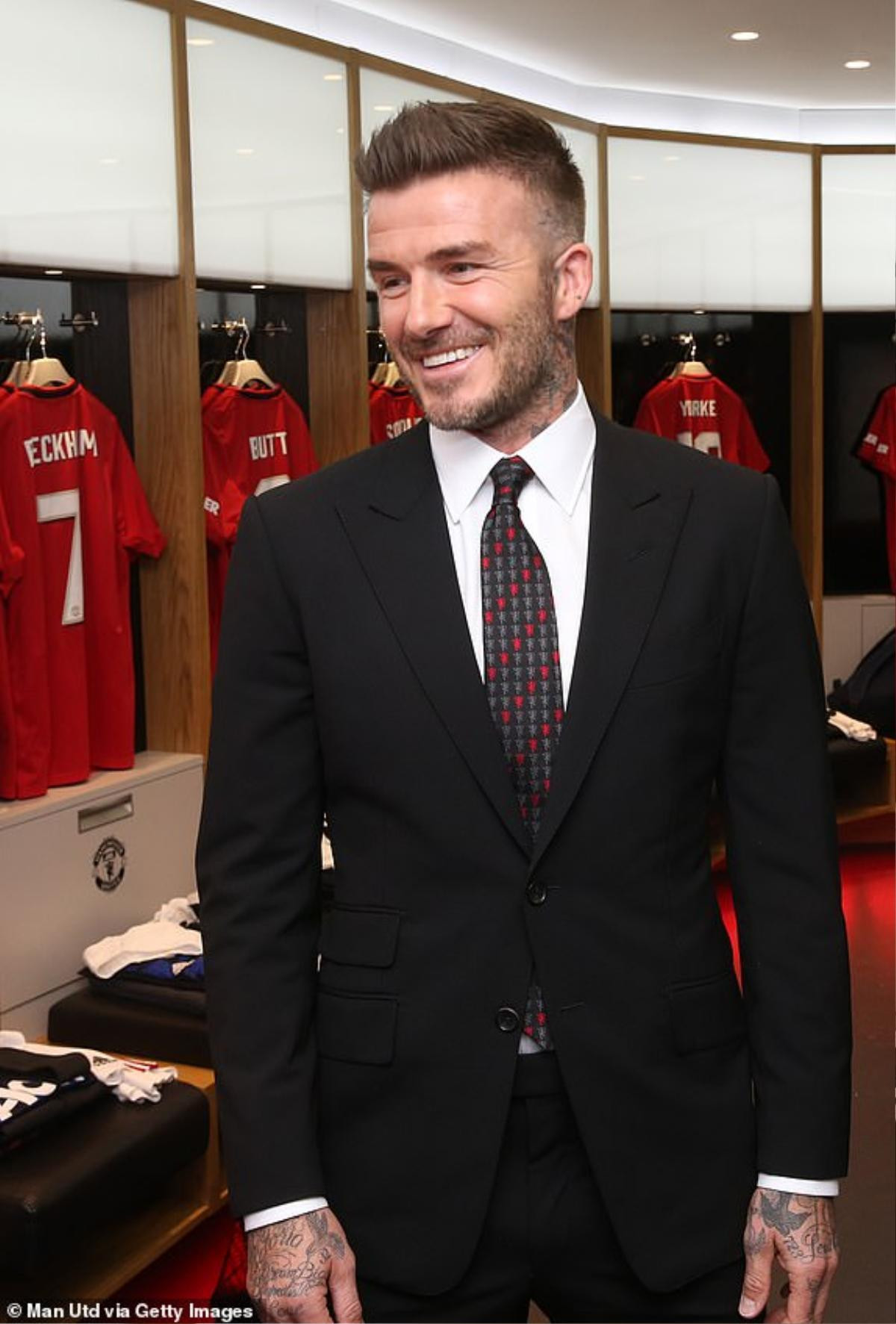 Hình ảnh xúc động của David Beckham trong ngày khoác áo M.U Ảnh 1