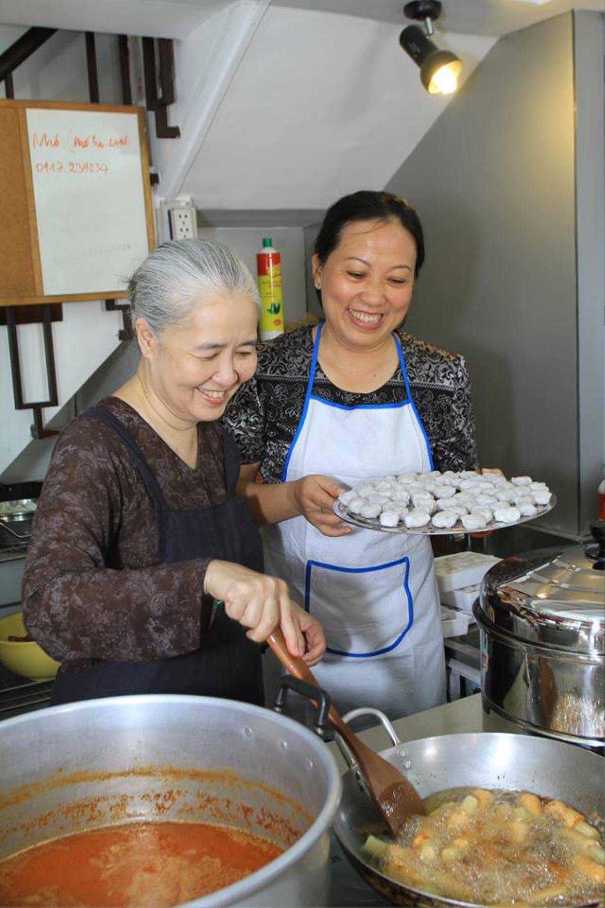 Nguyễn Dzoãn Cẩm Vân - Qua bao truân chuyên để thành 'Huyền thoại của gian bếp Việt', cuối cùng vì chữ 'An' mà buông bỏ tất cả Ảnh 7