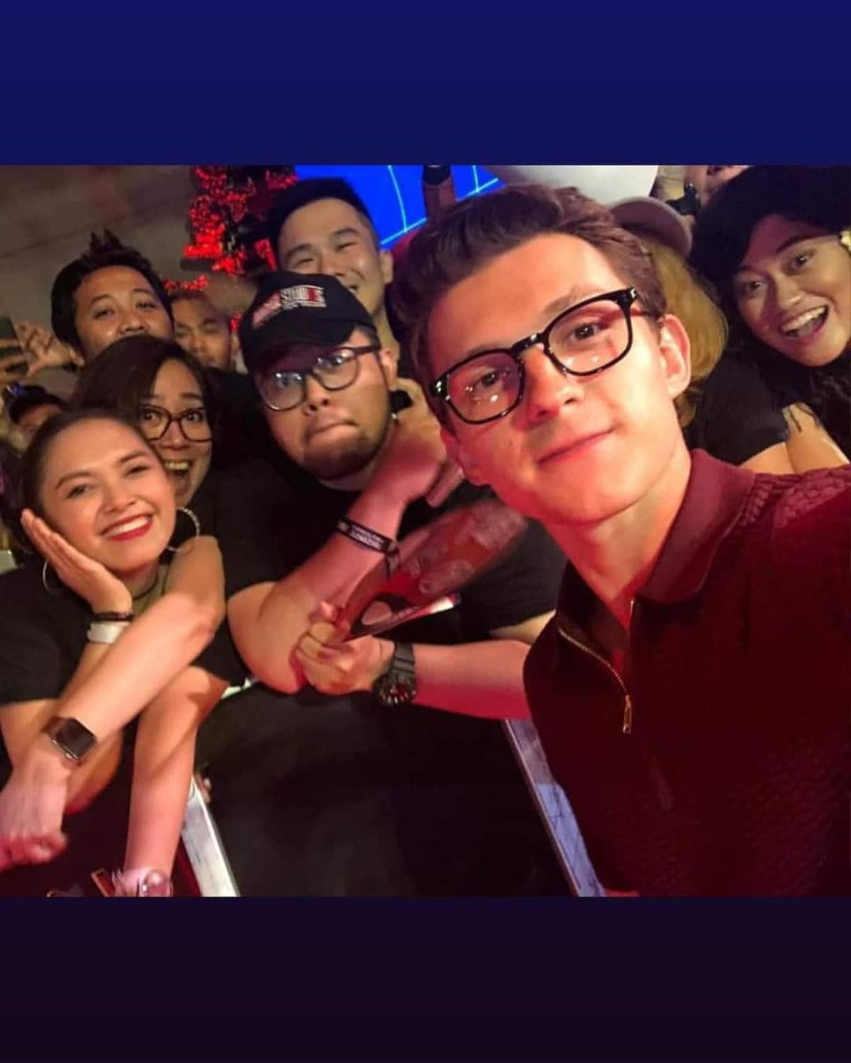 Cận cảnh nhan sắc Tom Holland tại fan-event ở Bali, biểu cảm siêu đáng yêu khi lỡ miệng spoil phỉm Ảnh 7