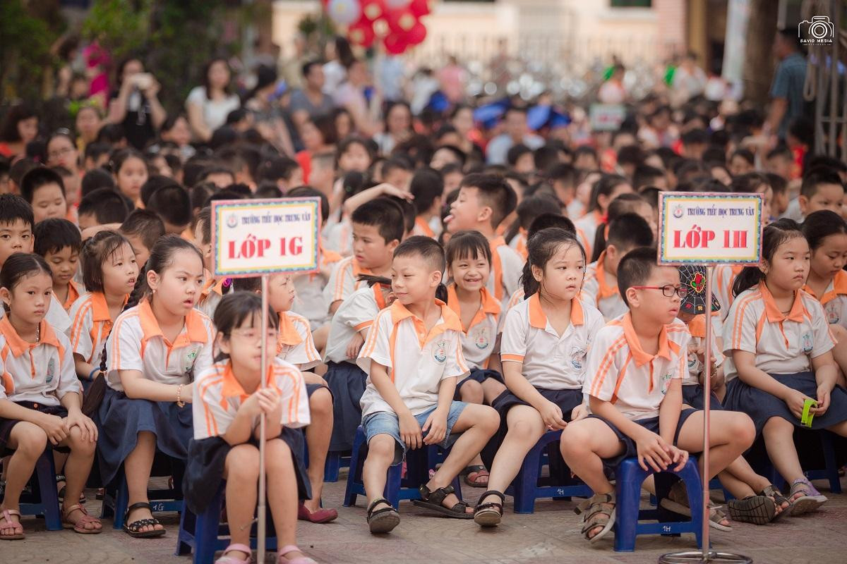 Hội thi 'ngáp to, ngáp khoẻ' ngày bế giảng năm học của những học sinh tiểu học khiến nhiều người bật cười Ảnh 7