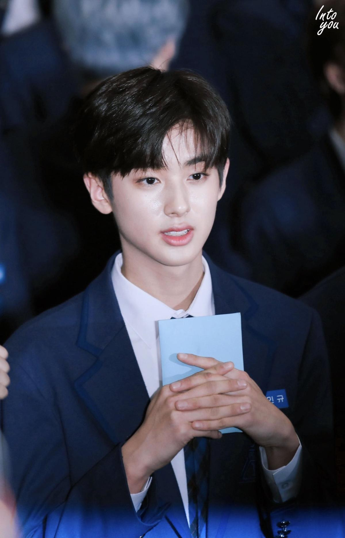 'Produce X 101': Loại hàng loạt mỹ nam đẹp hơn hoa, Kim Woo Seok thắng cuộc 'Top Visual Center' Ảnh 6