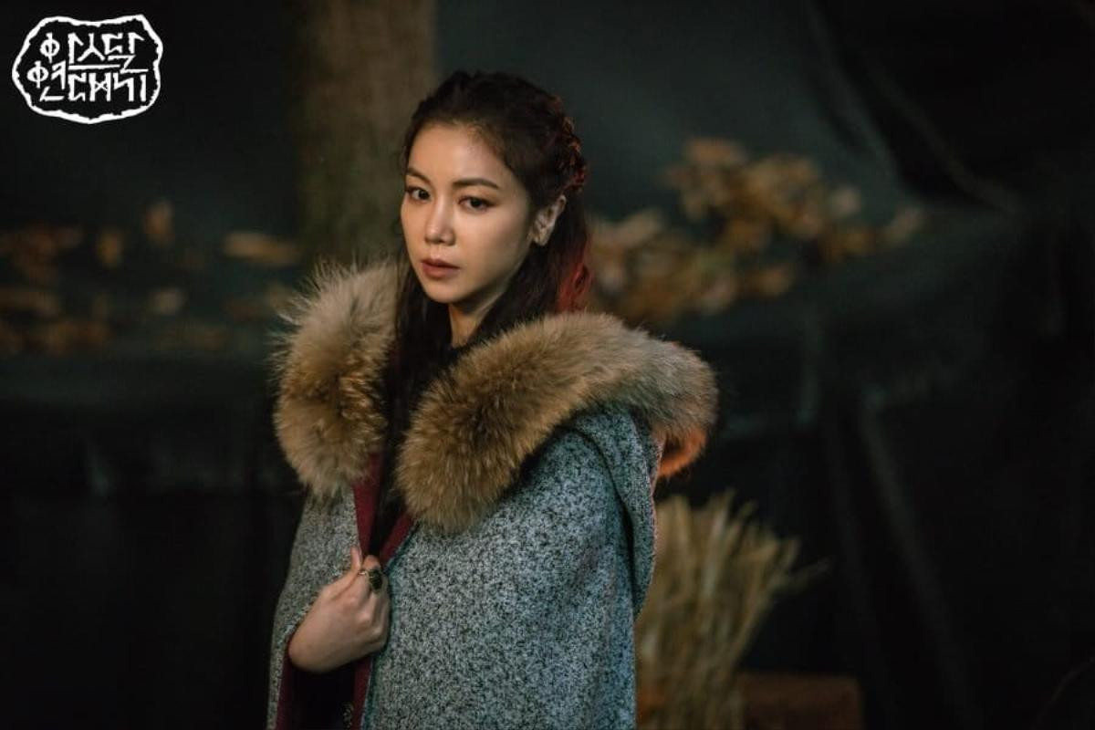 Chưa lên sóng bom tấn 'Arthdal Chronicles' của Song Joong Ki đã vướng phải nghi vấn đạo nhái 'Game of Thrones' Ảnh 9