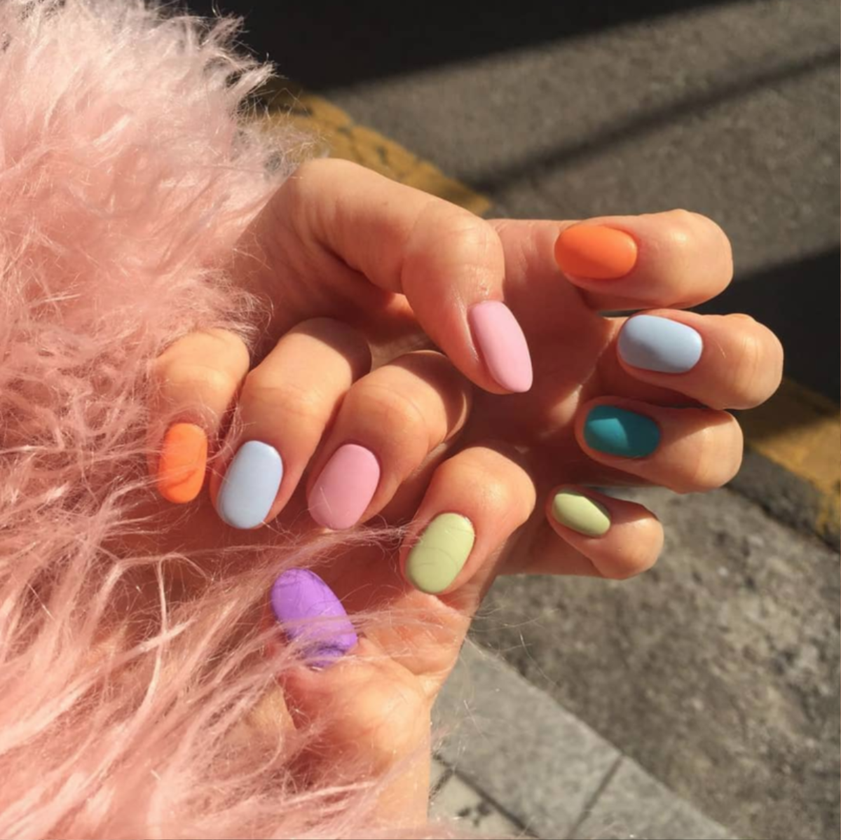 Mê mẩn với những mẫu nail màu pastel hot hit ‘nhắm mắt cũng làm được’ Ảnh 1