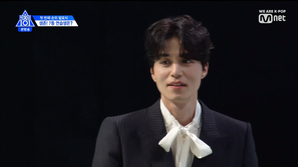 Produce X 101: Lee Dong Wook chơi trò 'Trái Tim' cùng Son Dong Pyo - Thần Chết cũng có lúc quá đáng yêu Ảnh 10