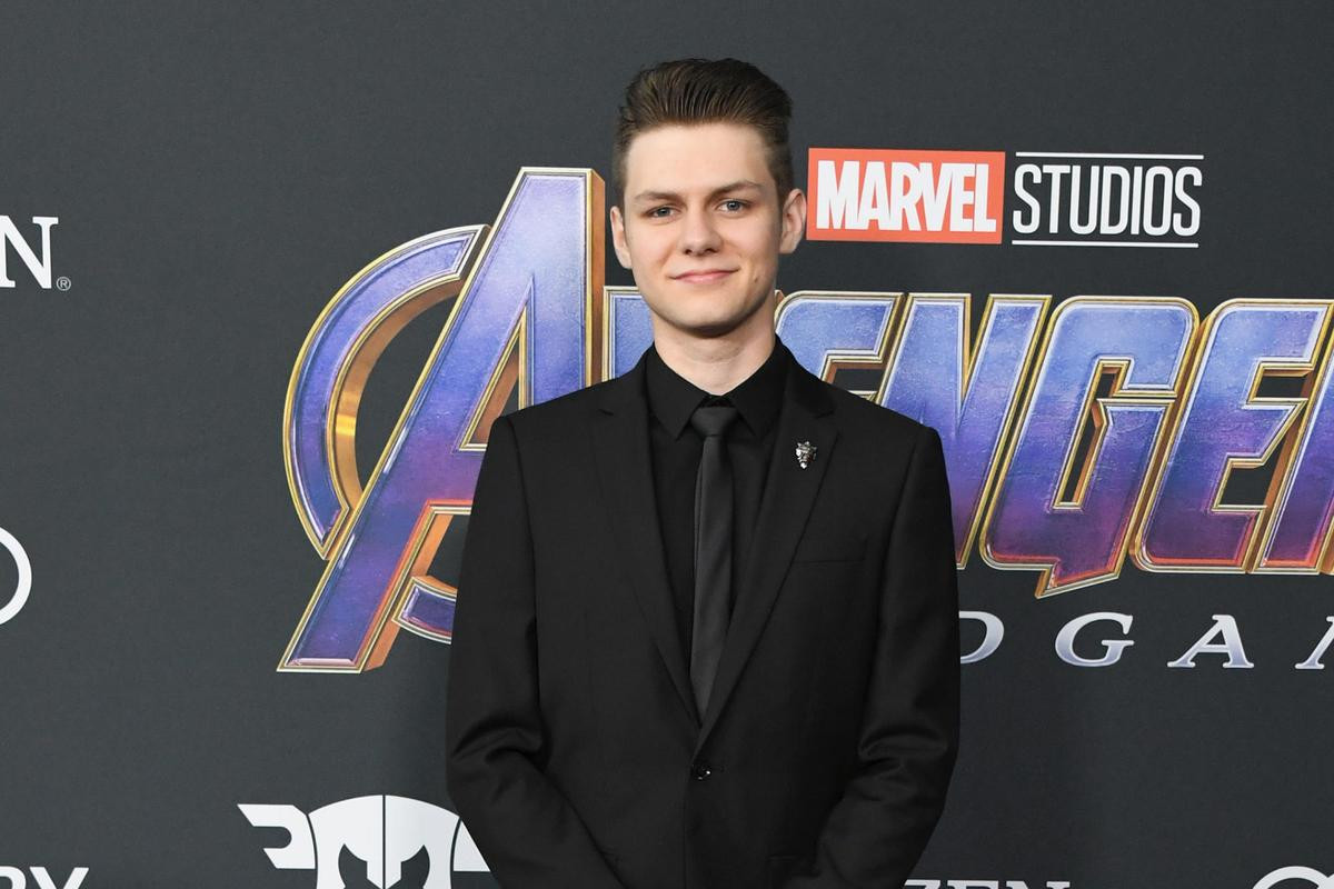 Nam diễn viên Ty Simpkins bày tỏ cảm xúc khi trở lại 'Avengers: Endgame': Chỉ biết khóc và hoài niệm về mọi thứ Ảnh 2