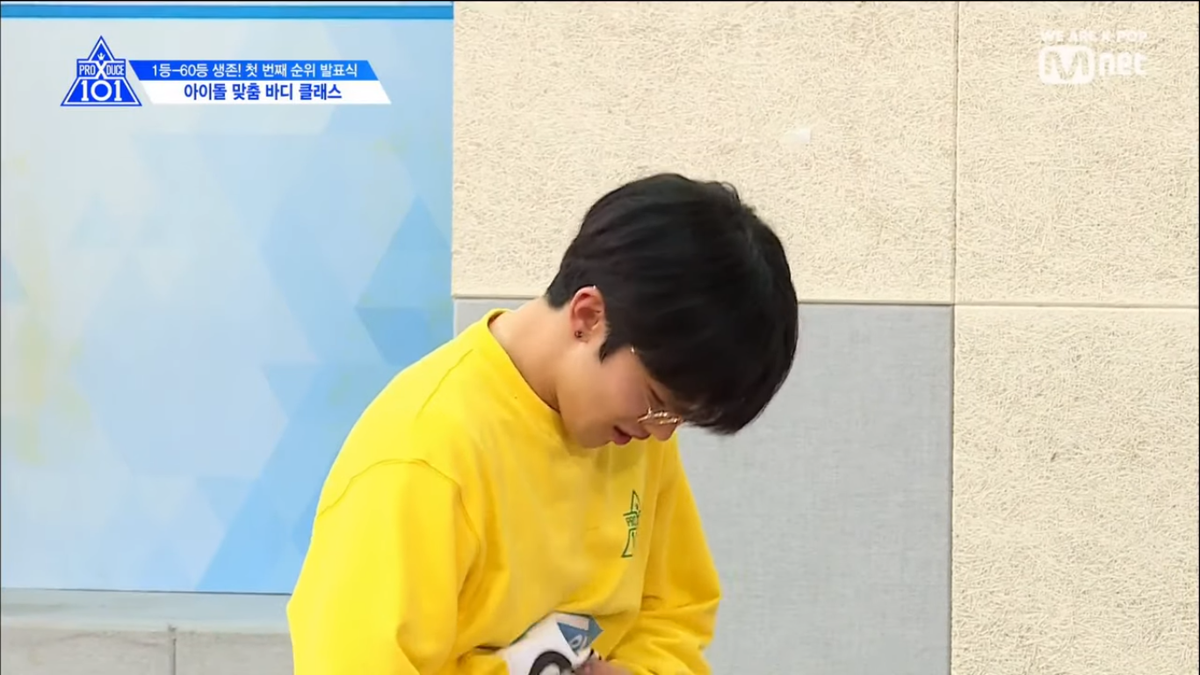 Kim Yohan xung phong khoe thân hình 6 múi của bản thân tại PRODUCE X 101.