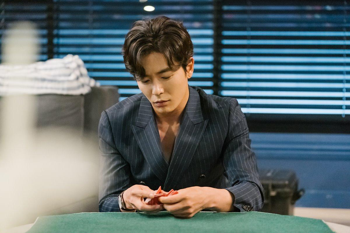 Phim 'Bí mật nàng fangirl': Bộ ảnh cuối gây thương nhớ của 'sát nhân' Kim Jae Wook Ảnh 28