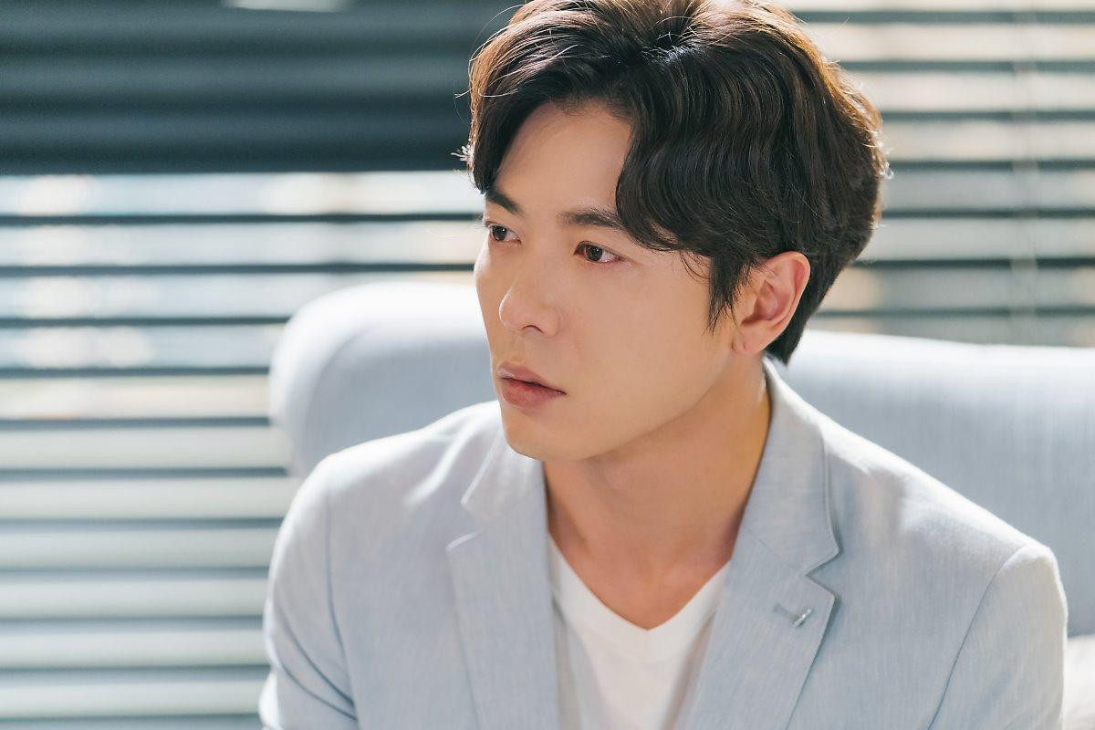 Phim 'Bí mật nàng fangirl': Bộ ảnh cuối gây thương nhớ của 'sát nhân' Kim Jae Wook Ảnh 33