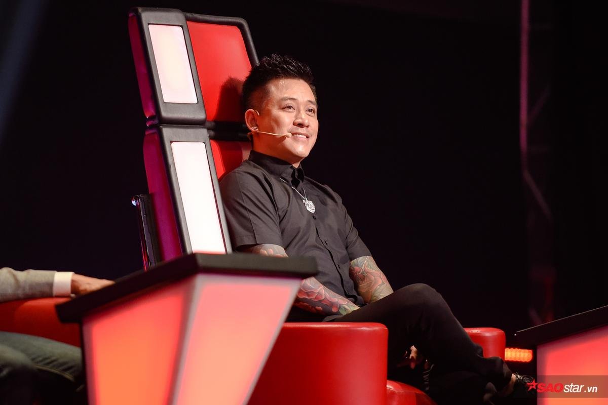 The Voice 2019: 4 hoàng tử team HLV Hồ Hoài Anh ví von tình yêu như những cốc trà sữa tại vòng Đối đầu Ảnh 4