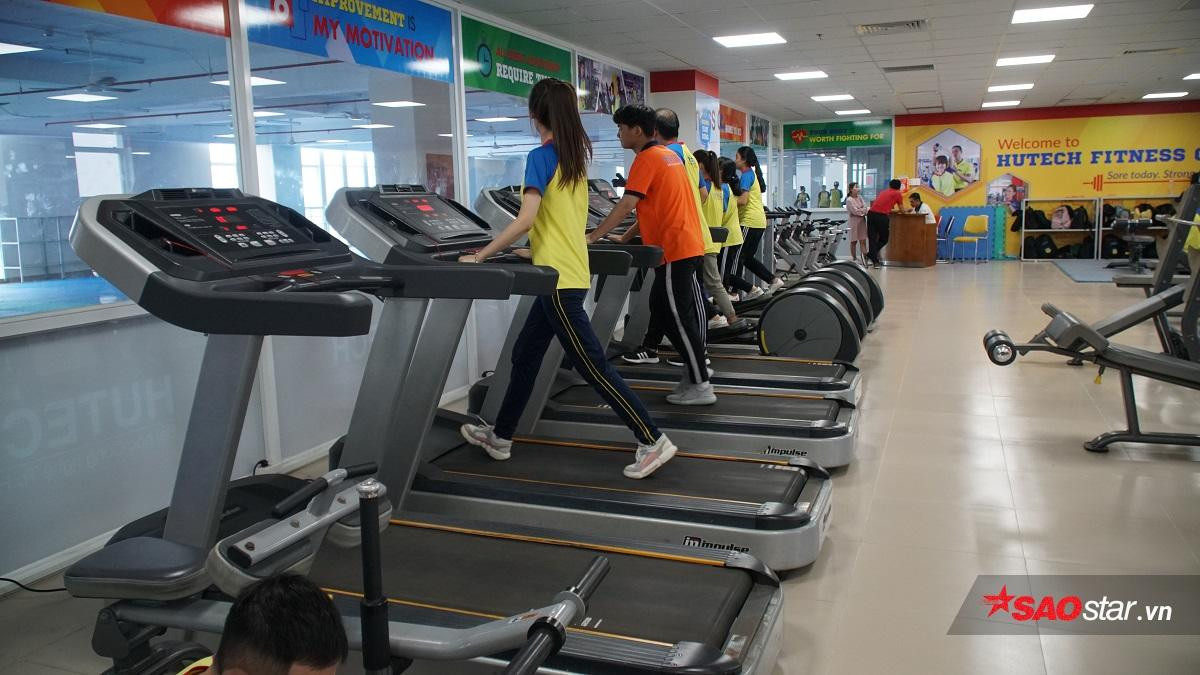 Đã mắt chiêm ngưỡng phòng GYM hiện đại và đẳng cấp của sinh viên Đại học HUTECH Ảnh 2