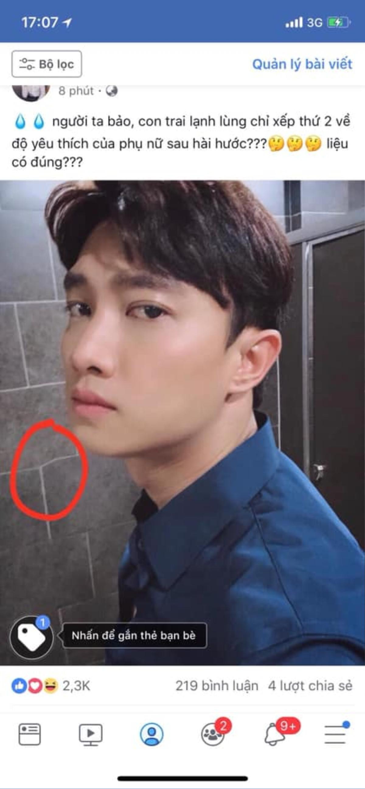 Nhọ như Quốc Trường, vừa bị Bảo Thanh 'tố giác' selfie trong toilet vừa bị các fan soi ra điểm bất thường này Ảnh 2